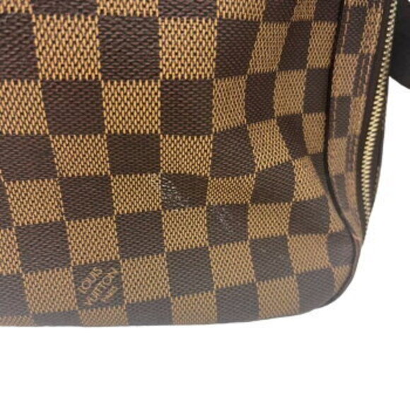 LOUIS VUITTON Damier Dorsoduro Shoulder Bag - Picture 5 of 10